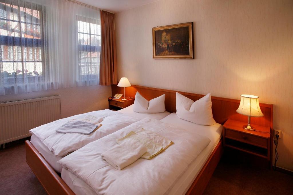 Hotel Zum Kanzler Stolberg i. Harz Стая снимка